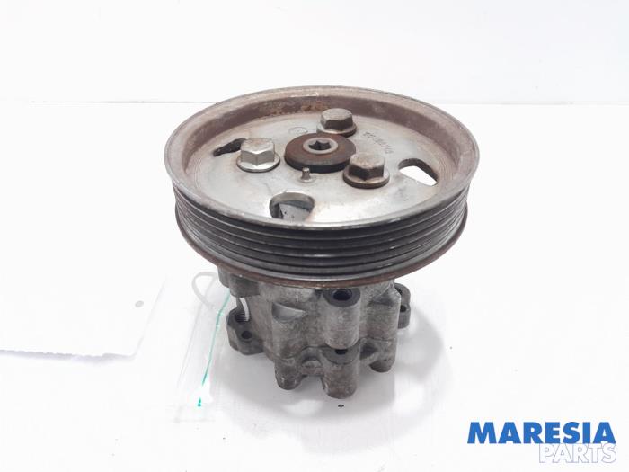 Gebruikte Servopomp Fiat Ducato (250) 2.0 D 115 Multijet Prijs € 190,58 Inclusief btw aangeboden door Maresia Parts