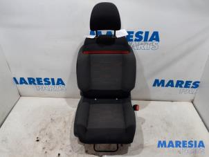 Gebruikte Voorstoel rechts Citroen C3 (SX/SW) 1.2 12V e-THP PureTech 110 Prijs € 165,00 Margeregeling aangeboden door Maresia Parts