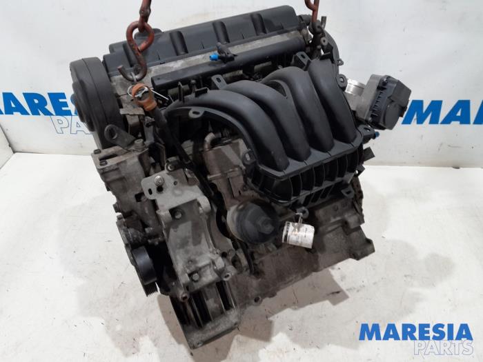 Gebruikte Motor Citroen C5 III Berline (RD) 1.8 16V Prijs € 499,00 Margeregeling aangeboden door Maresia Parts