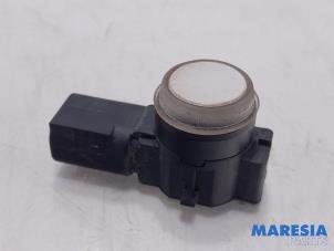 Gebruikte PDC Sensor Citroen C3 (SX/SW) 1.2 12V e-THP PureTech 110 Prijs € 19,00 Margeregeling aangeboden door Maresia Parts