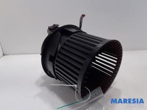Gebruikte Kachel Ventilatiemotor Citroen C3 (SX/SW) 1.2 12V e-THP PureTech 110 Prijs € 30,00 Margeregeling aangeboden door Maresia Parts