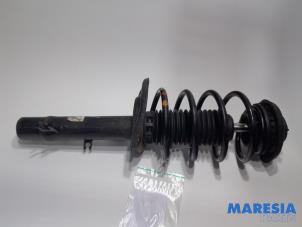 Gebruikte Mac Phersonpoot links-voor Citroen C3 (SX/SW) 1.2 12V e-THP PureTech 110 Prijs € 49,00 Margeregeling aangeboden door Maresia Parts