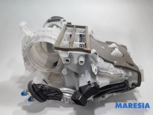 Gebruikte Chaufagebak Citroen C3 (SX/SW) 1.2 12V e-THP PureTech 110 Prijs € 304,50 Margeregeling aangeboden door Maresia Parts