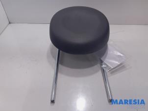 Gebruikte Hoofdsteun Fiat 500 (312) 0.9 TwinAir 85 Prijs € 75,00 Margeregeling aangeboden door Maresia Parts