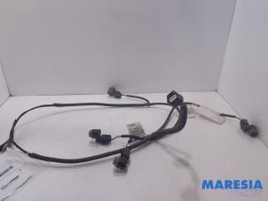 Gebruikte PDC Sensor Set Renault Trafic (1FL/2FL/3FL/4FL) 1.6 dCi 140 Twin Turbo Prijs € 121,00 Inclusief btw aangeboden door Maresia Parts