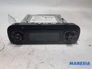 Gebruikte Radio CD Speler Fiat Panda/Pandina (312) 0.9 TwinAir 65 Prijs € 157,50 Margeregeling aangeboden door Maresia Parts