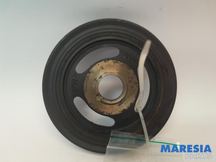 Gebruikte Poelie Krukas Citroen DS3 (SA) 1.4 HDi Prijs € 25,00 Margeregeling aangeboden door Maresia Parts