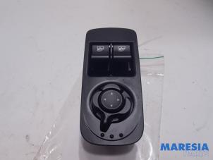 Gebruikte Combischakelaar ramen Alfa Romeo MiTo (955) 1.4 Turbo 16V Multi Air Prijs € 30,00 Margeregeling aangeboden door Maresia Parts