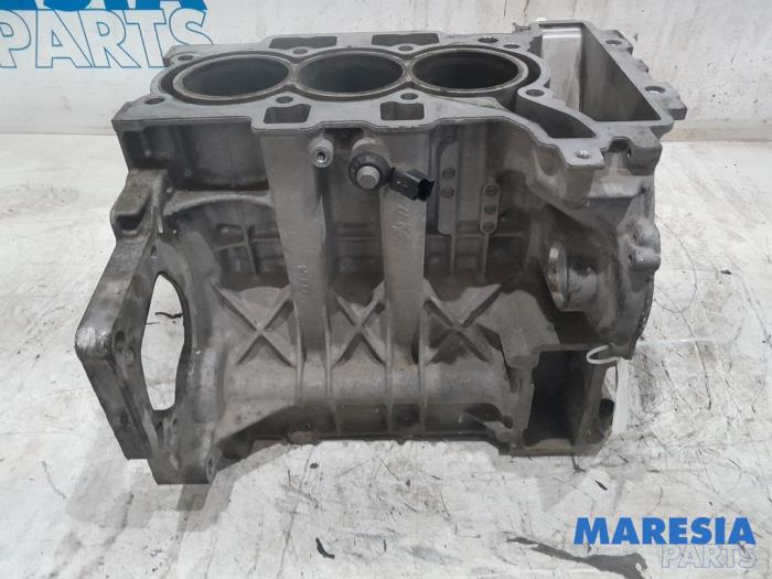Motor Onderblok van een Peugeot 208 I (CA/CC/CK/CL) 1.2 Vti 12V PureTech 82 2015