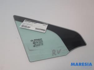 Gebruikte Driehoeks Ruit rechts-voor Renault Scénic III (JZ) 2.0 16V CVT Prijs € 20,00 Margeregeling aangeboden door Maresia Parts