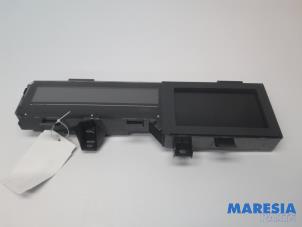 Gebruikte Cockpit Renault Scénic III (JZ) 2.0 16V CVT Prijs € 90,00 Margeregeling aangeboden door Maresia Parts