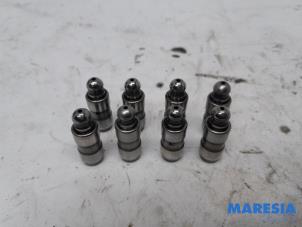 Gebruikte Klepstoter Citroen Jumpy (G9) 1.6 HDI Prijs € 36,30 Inclusief btw aangeboden door Maresia Parts