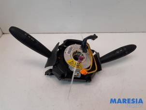 Gebruikte Combischakelaar Stuurkolom Fiat 500 (312) 1.2 Prijs € 59,99 Margeregeling aangeboden door Maresia Parts