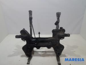 Gebruikte Subframe Peugeot 208 I (CA/CC/CK/CL) 1.4 16V Prijs € 69,00 Margeregeling aangeboden door Maresia Parts