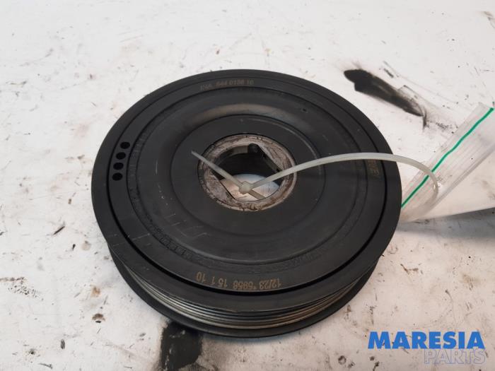 Gebruikte Krukas Poelie Renault Master III (MA/MB/MC/MD/MH/MF/MG/MH) 2.3 dCi 150 16V Prijs € 90,75 Inclusief btw aangeboden door Maresia Parts