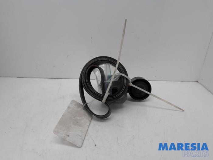 Gebruikte Spanrol Multiriem Fiat Ducato (250) 2.2 D 100 Multijet Euro 4 Prijs € 42,29 Inclusief btw aangeboden door Maresia Parts