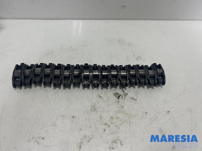 Gebruikte Tuimelaar Renault Master III (MA/MB/MC/MD/MH/MF/MG/MH) 2.3 dCi 150 16V Prijs € 60,49 Inclusief btw aangeboden door Maresia Parts