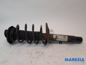 Gebruikte Mac Phersonpoot rechts-voor Citroen C3 (SC) 1.0 Vti 68 12V Prijs € 40,00 Margeregeling aangeboden door Maresia Parts