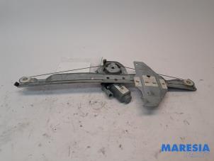 Gebruikte Raammechaniek 4Deurs rechts-voor Citroen C3 (SC) 1.0 Vti 68 12V Prijs € 40,00 Margeregeling aangeboden door Maresia Parts