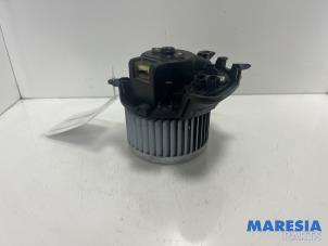Gebruikte Kachel Ventilatiemotor Alfa Romeo MiTo (955) 1.4 TB 16V Prijs € 65,00 Margeregeling aangeboden door Maresia Parts