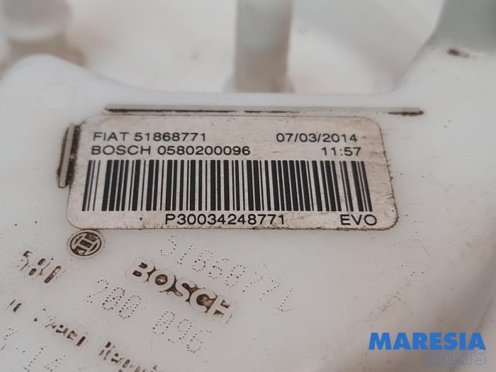 Brandstofpomp Elektrisch van een Fiat Punto III (199) 0.9 TwinAir Turbo 100 2015