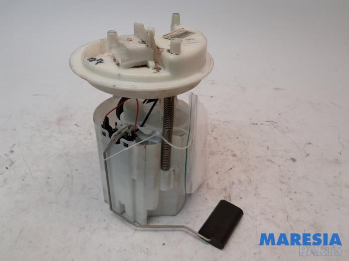 Brandstofpomp Elektrisch van een Fiat Punto III (199) 0.9 TwinAir Turbo 100 2015