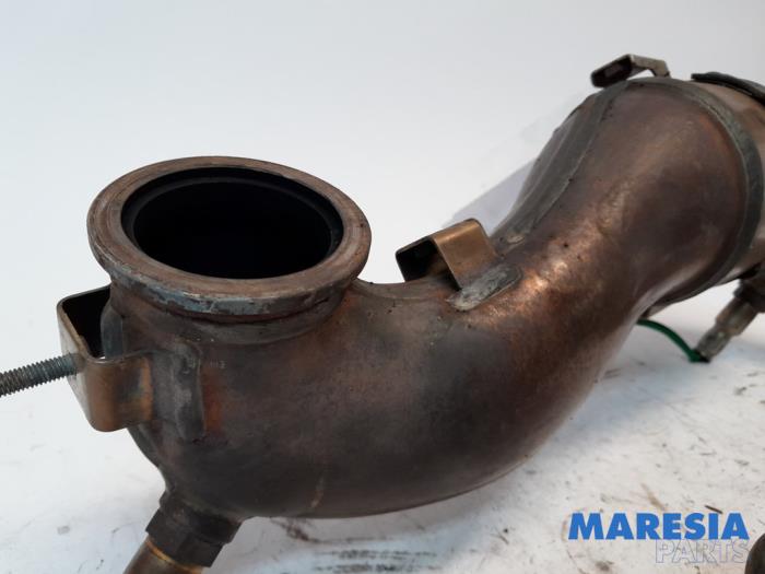 Katalysator van een Fiat Punto III (199) 0.9 TwinAir Turbo 100 2015