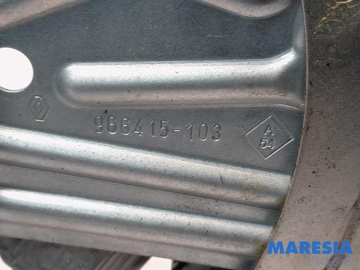 Ruitmechaniek 4Deurs rechts-achter van een Renault Scénic III (JZ) 1.5 dCi 110 2013