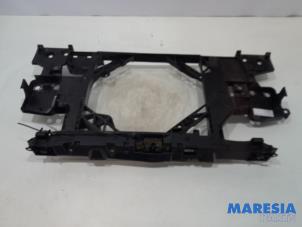 Gebruikte Frontpaneel Renault Megane III Berline (BZ) 1.6 16V Prijs € 49,00 Margeregeling aangeboden door Maresia Parts