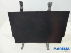 Gebruikte Kofferbak Mat Citroen C4 Picasso (3D/3E) 1.2 12V PureTech 130 Prijs € 50,00 Margeregeling aangeboden door Maresia Parts