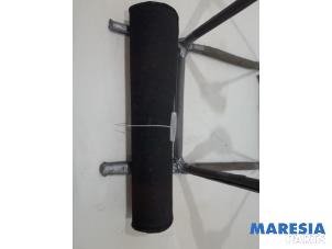 Gebruikte Kofferbak Mat Peugeot 3008 I (0U/HU) 1.6 16V THP 155 Prijs € 35,00 Margeregeling aangeboden door Maresia Parts