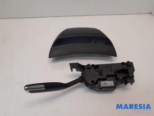 Gebruikte Versnellingspook Citroen C4 Picasso (3D/3E) 1.2 12V PureTech 130 Prijs € 125,00 Margeregeling aangeboden door Maresia Parts