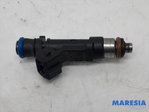 Gebruikte Injector (benzine injectie) Dacia Logan MCV (KS) 1.4 Prijs € 20,00 Margeregeling aangeboden door Maresia Parts