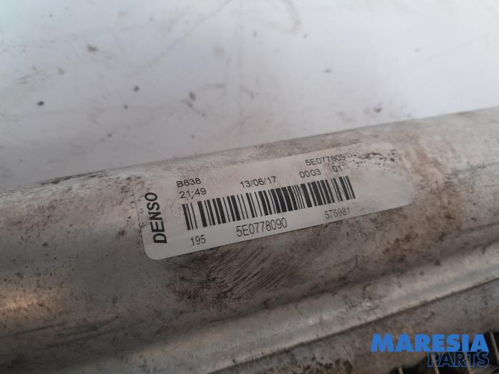 Airco Condensor van een Fiat Punto III (199) 0.9 TwinAir Turbo 100 2017