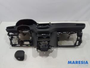 Gebruikte Airbag set + dashboard Peugeot 208 I (CA/CC/CK/CL) 1.2 Vti 12V PureTech 82 Prijs € 750,00 Margeregeling aangeboden door Maresia Parts