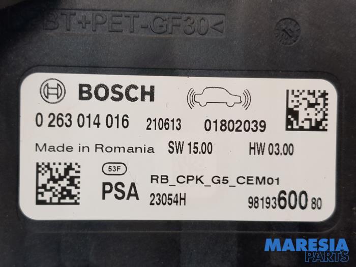 PDC Module van een Peugeot Expert (VA/VB/VE/VF/VY) 2.0 Blue HDi 120 16V 2021