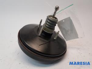 Gebruikte Rembooster Lancia Ypsilon (312) 0.9 TwinAir 85 Prijs € 60,00 Margeregeling aangeboden door Maresia Parts