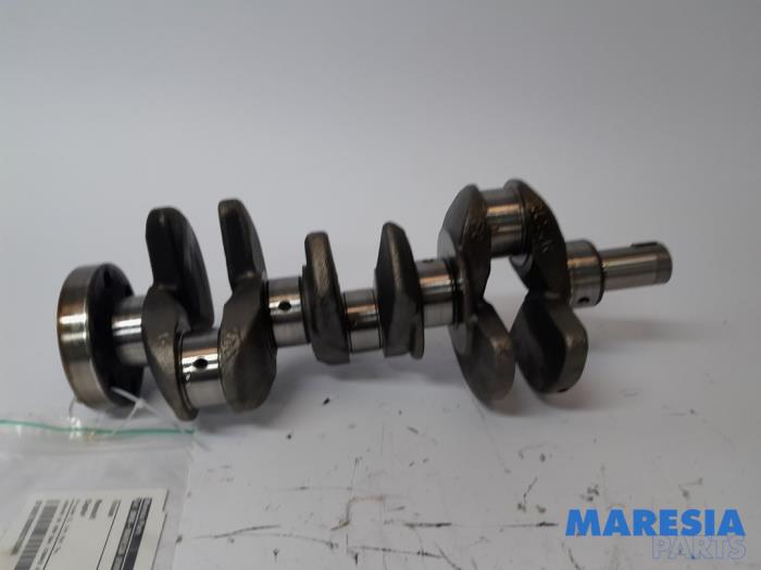 Gebruikte Krukas Renault Captur I (2R) 0.9 Energy TCE 12V Prijs € 49,95 Margeregeling aangeboden door Maresia Parts