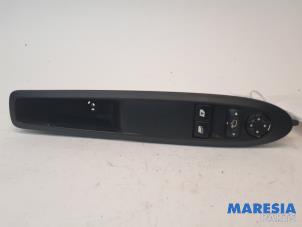 Gebruikte Schakelblok ruiten Citroen DS3 (SA) 1.2 12V PureTech 82 Prijs € 30,00 Margeregeling aangeboden door Maresia Parts