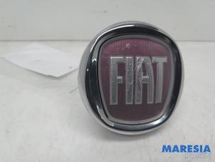 Gebruikte Schakelaar achterklep Fiat Punto Evo (199) 1.3 JTD Multijet 85 16V Euro 5 Prijs € 12,50 Margeregeling aangeboden door Maresia Parts