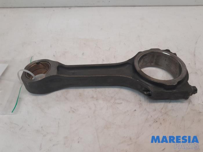 Gebruikte Drijfstang Citroen Jumper (U9) 2.2 HDi 100 Prijs € 72,60 Inclusief btw aangeboden door Maresia Parts