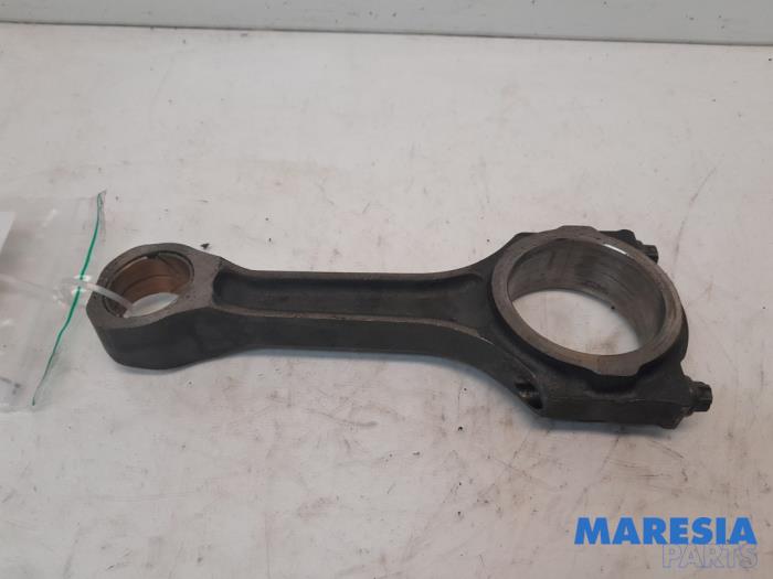 Gebruikte Drijfstang Citroen Jumper (U9) 2.2 HDi 100 Prijs € 72,60 Inclusief btw aangeboden door Maresia Parts