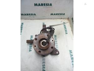 Gebruikte Asschenkel rechts-voor Renault Megane Break/Grandtour (KA) 1.9 dTi 80 Prijs € 50,00 Margeregeling aangeboden door Maresia Parts