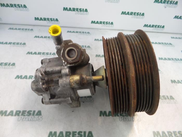 Gebruikte Servopomp Lancia Lybra 2.0 20V Prijs € 75,00 Margeregeling aangeboden door Maresia Parts