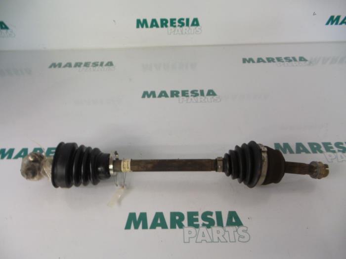 Gebruikte Steekas links-voor Fiat Doblo Cargo (223) 1.9 D Prijs € 78,65 Inclusief btw aangeboden door Maresia Parts