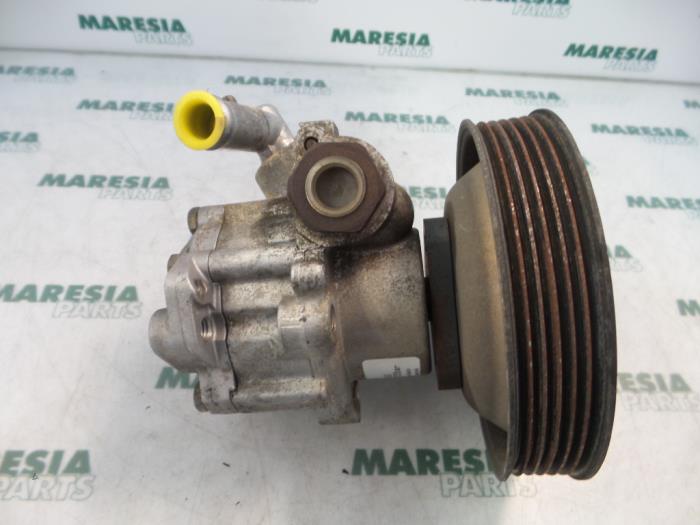Gebruikte Servopomp Lancia Kappa 2.0 20V LE,LS Prijs € 40,00 Margeregeling aangeboden door Maresia Parts
