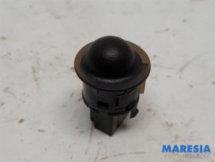 Gebruikte Sensor Licht Alfa Romeo Giulia (952) 2.0 T 16V Veloce Q4 Prijs € 15,00 Margeregeling aangeboden door Maresia Parts