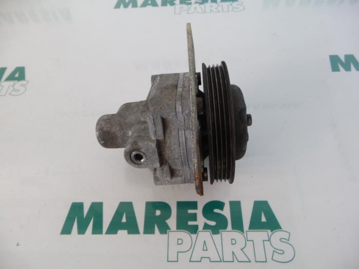 Gebruikte Stuurpomp Alfa Romeo 146 (930B) 1.4 Twin Spark 16V Prijs € 50,00 Margeregeling aangeboden door Maresia Parts