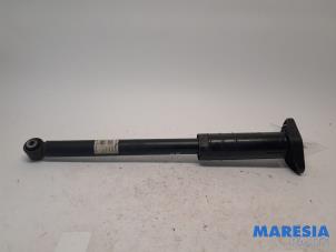 Gebruikte Schokdemper rechts-achter Alfa Romeo Stelvio (949) 2.0 T 16V Q4 Prijs € 40,00 Margeregeling aangeboden door Maresia Parts