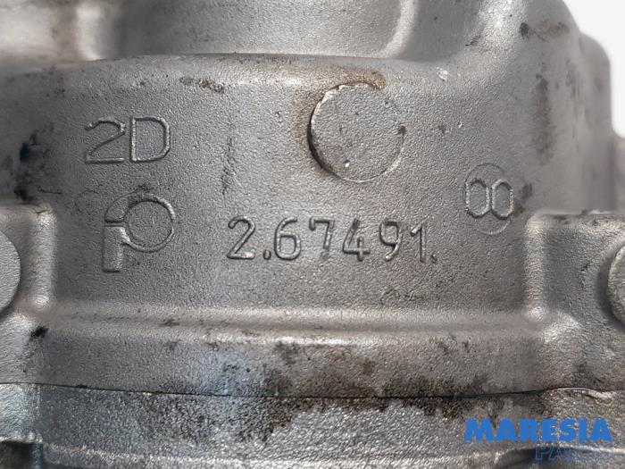 Oliepomp van een Citroën Jumper (U9) 2.2 HDi 130 2016